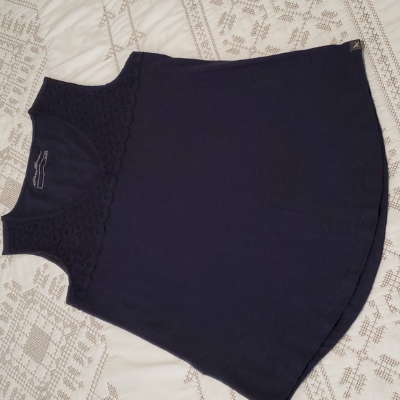 Eddie Bauer Navy cotton tank w/lace deatil (xs) - Picture 2 of 4